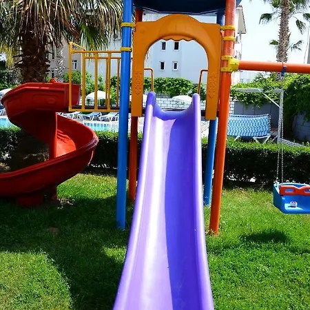 Apart Otel Andros Family Club